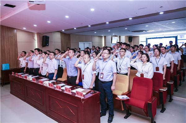 師恩難忘，桃李滿(mǎn)園丨南京新華與你一起感恩教師節(jié)